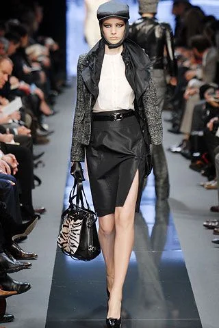 Look 15
